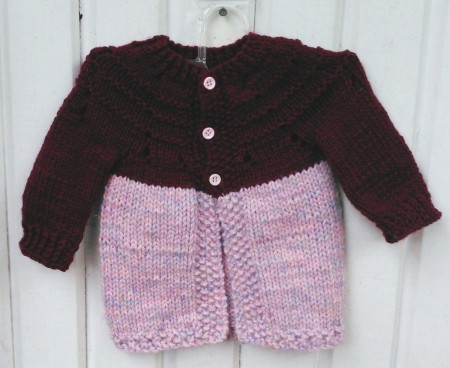 Chaleco tejido a mano  color uva y lila jaspeado